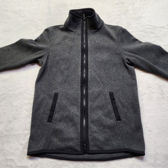 Lululemon heathered black fleece jacket - Picture 6 of 11